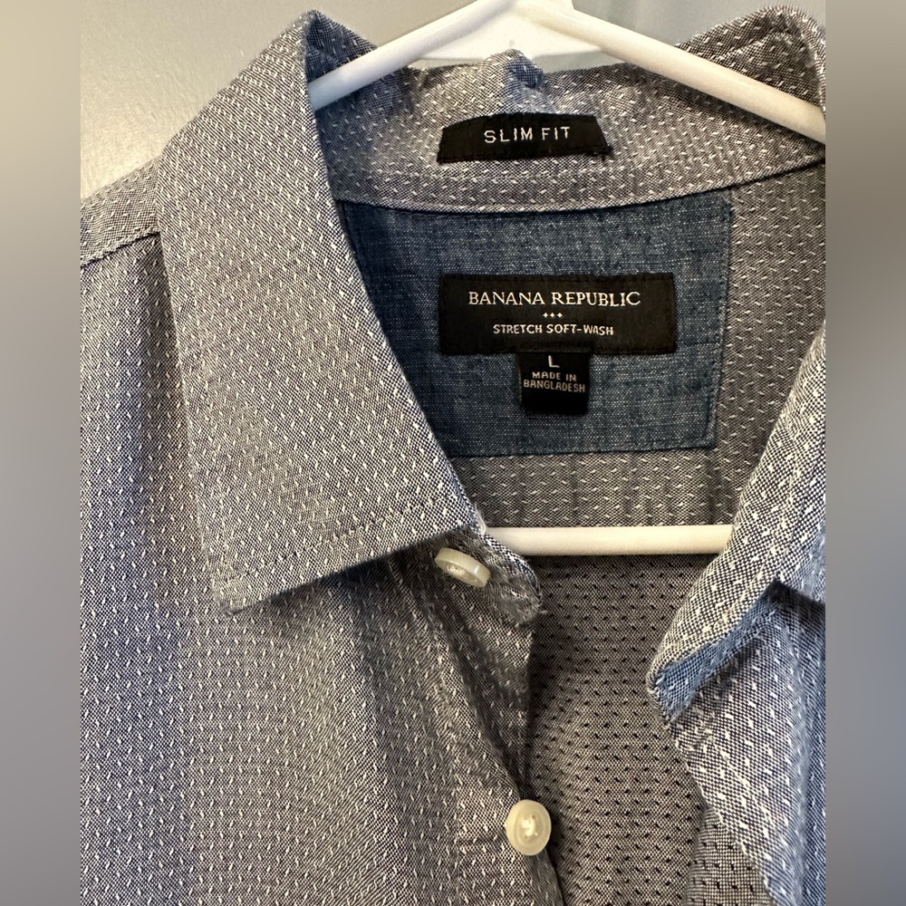 Banana Republic Button Up Shirt - Picture 6 of 6